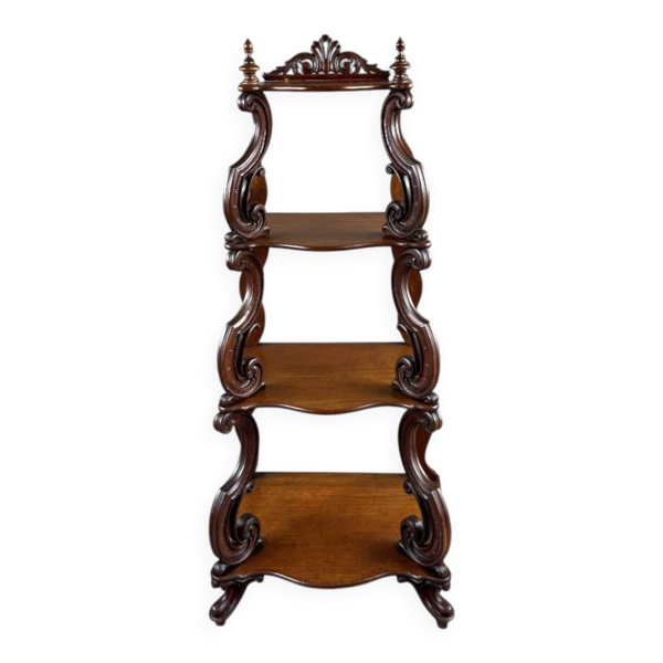 Étagère en chêne sculpté, XIXe siècle