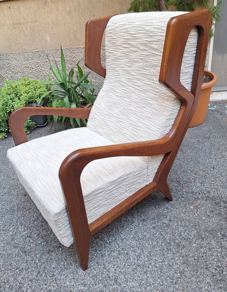 Armchairs Wooden Ears Model in White Boucle by Gio Ponti for Manifattura Artigianale Italiana, 1990s, Set of 2