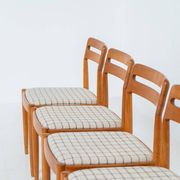 Ensemble de 4 chaises de salle à manger par H.W. Klein pour Bramin