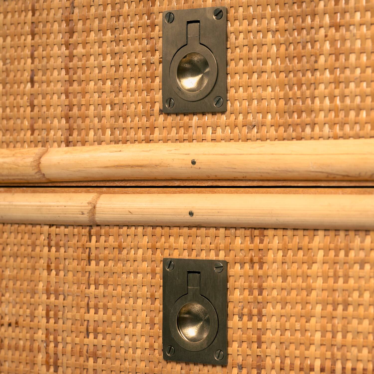 Bureau en rotin tressé et bambou avec charnières en bronze, Italie, années 1960
