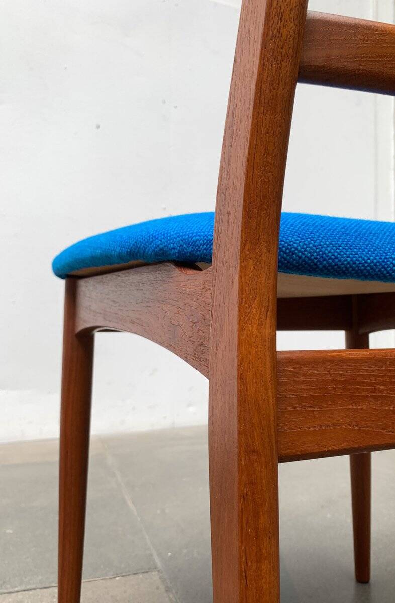 Set of Danish teak chairs from the mid-century with new Kvadrat Hallingdal cushions, 1960s.