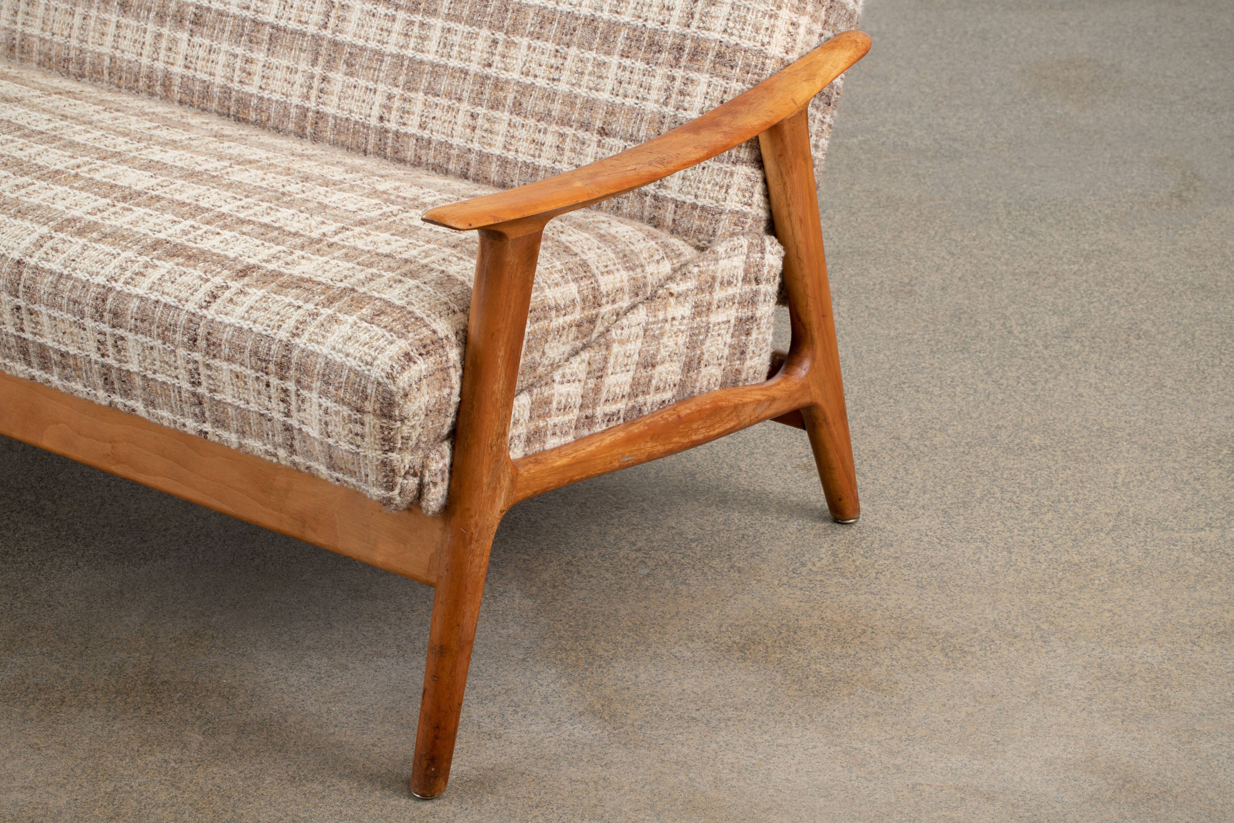 Scandinavian sofa 201 cm