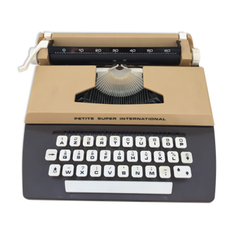 Machine à écrire Petite Super International 1970