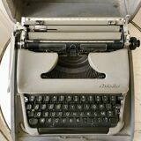 large typewriter Olympia model Oriette years 60-70