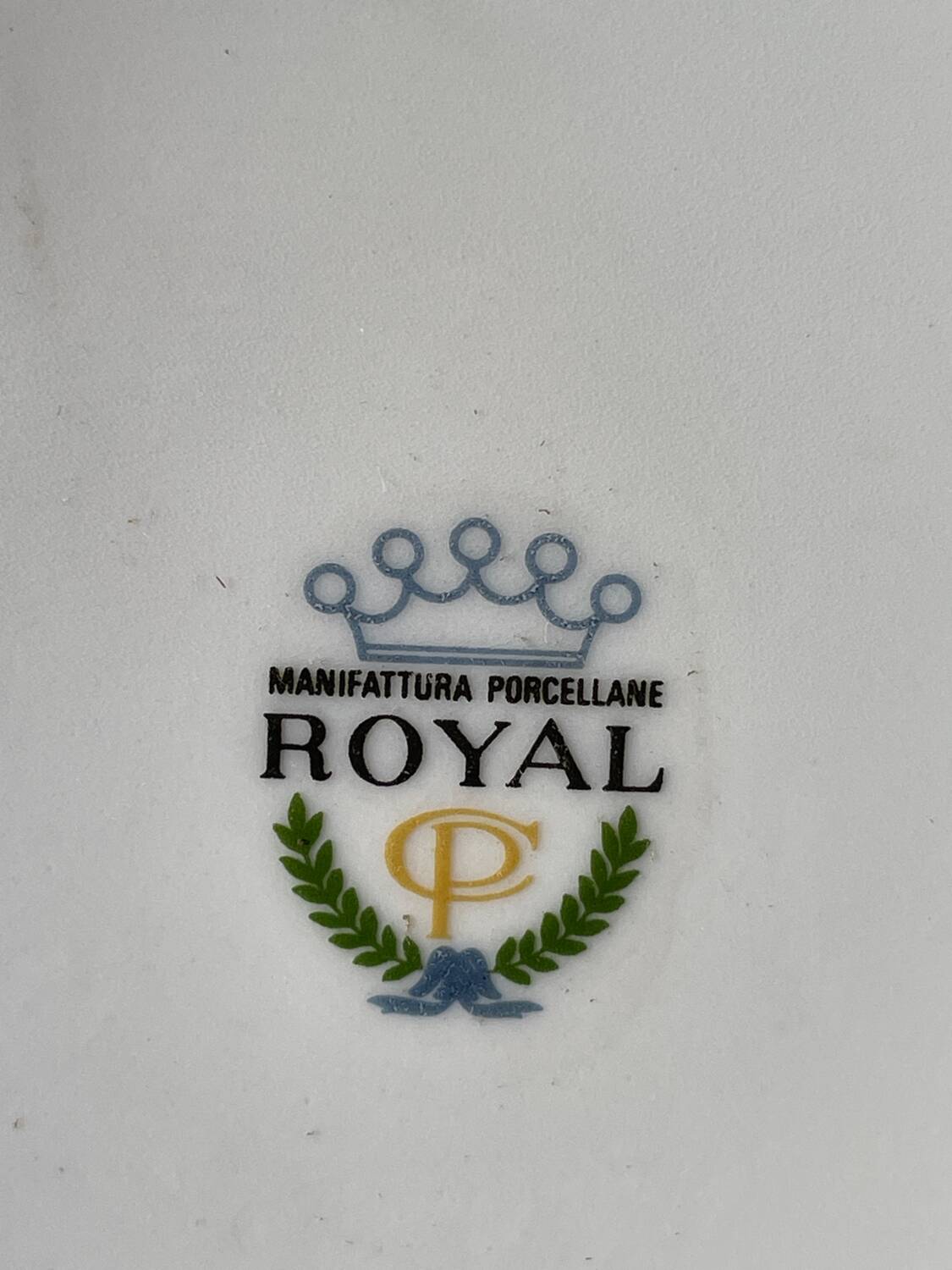 Porcelain teapot with flowers, 1970s, Italian ceramic