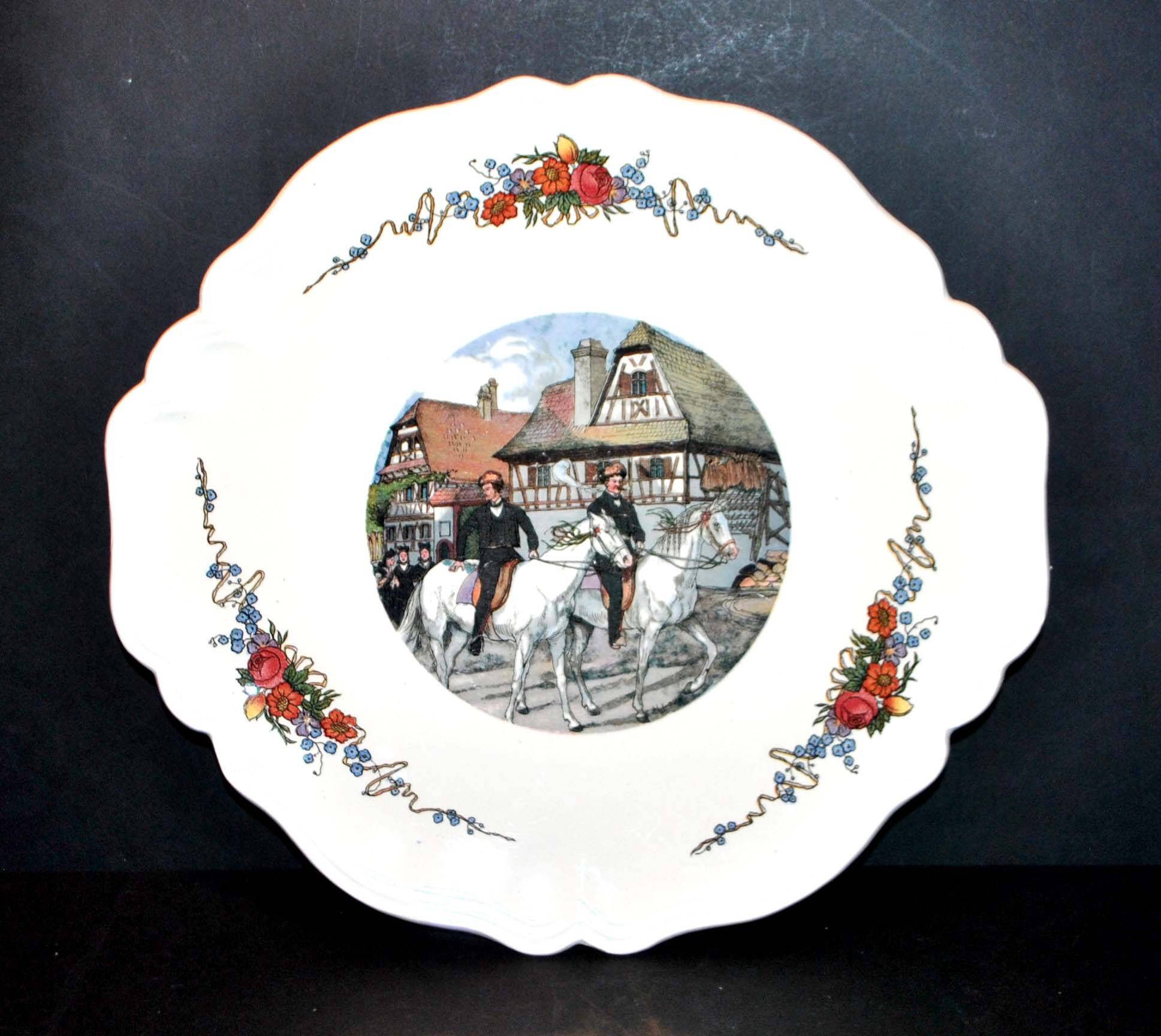 Obernai dish in Sarreguemines earthenware in scalloped lentil shape - Alsace horse rider 30 cm