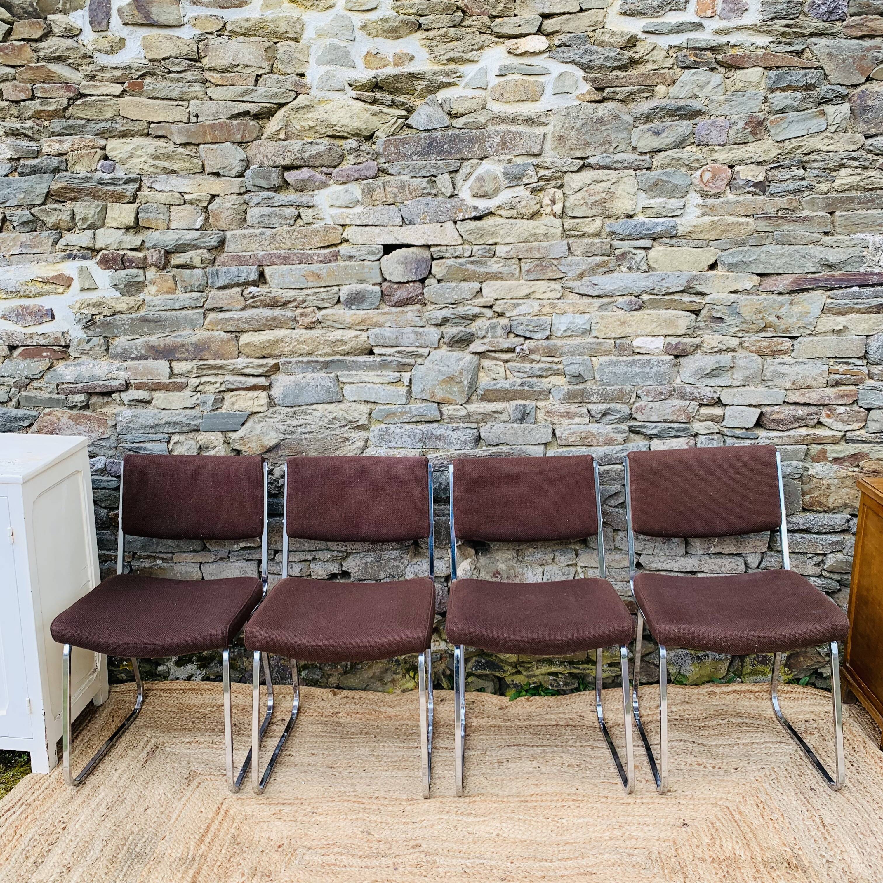 Set of 4 vintage chairs