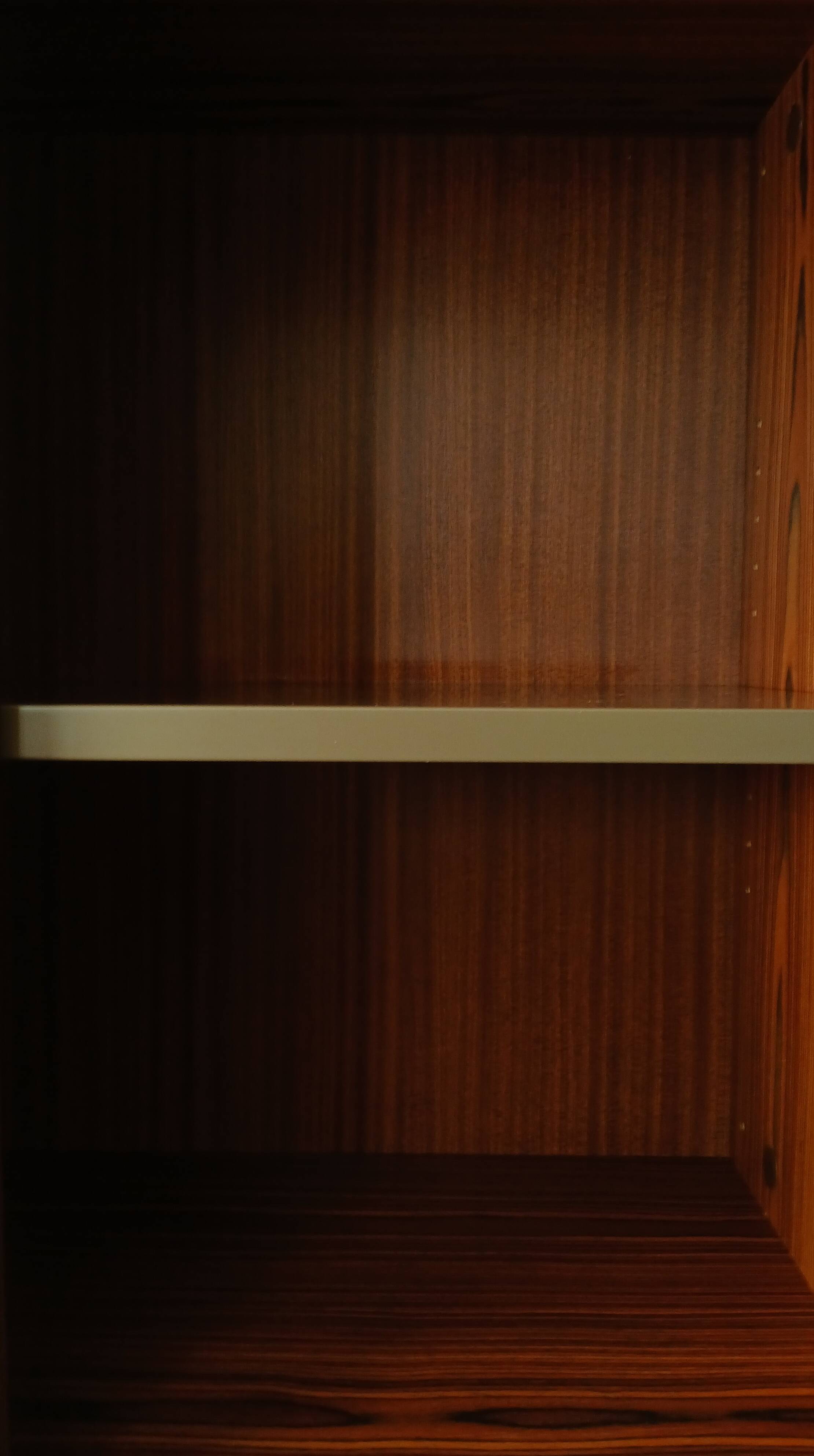 2-door sliding furniture in the style of F. Knoll, veneered teak.