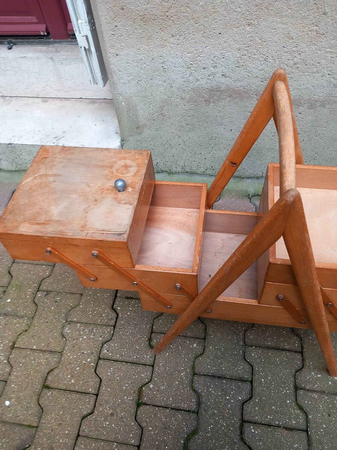 Vintage compass feet worker