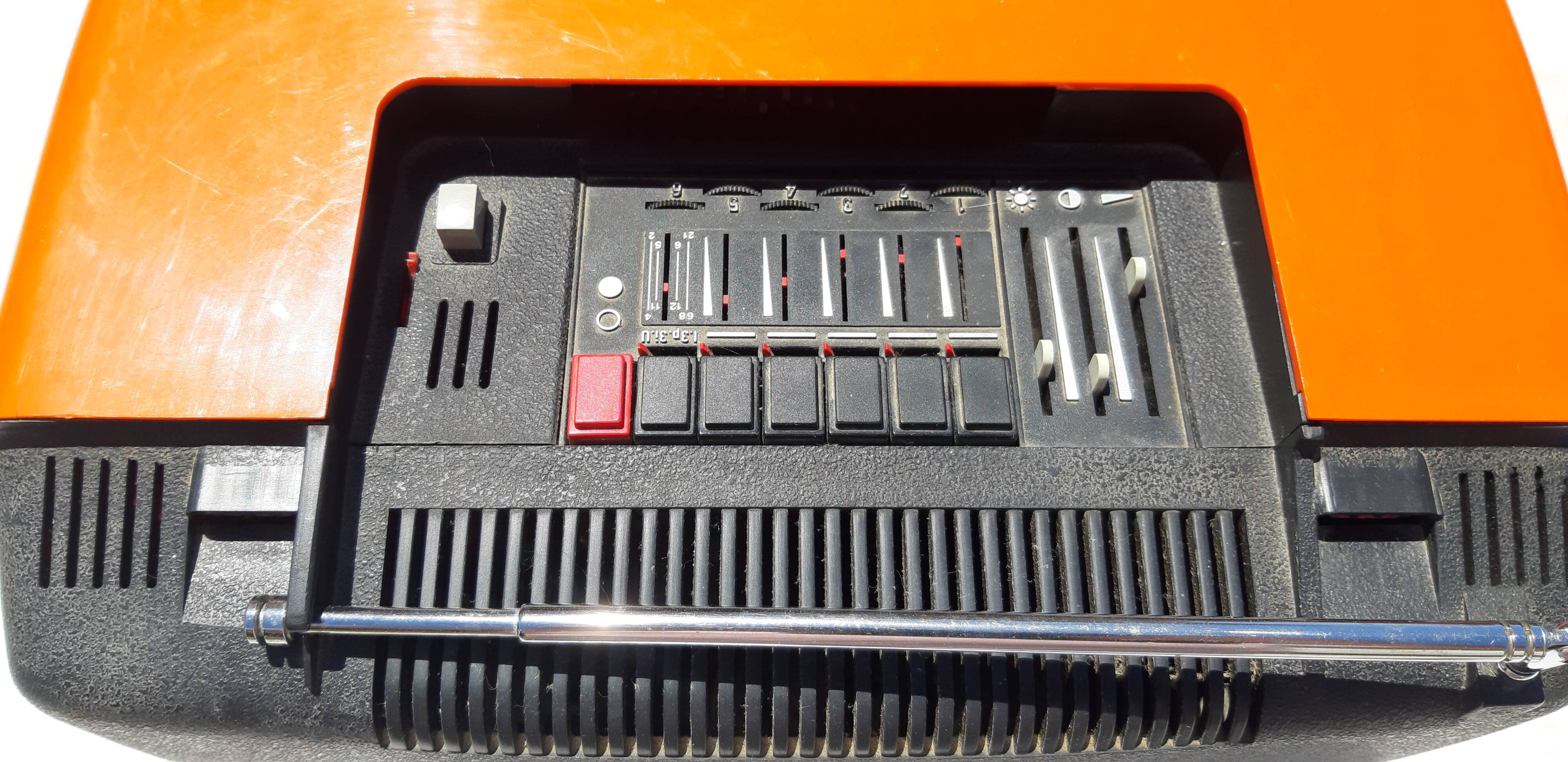 Vintage pathé marconi tv