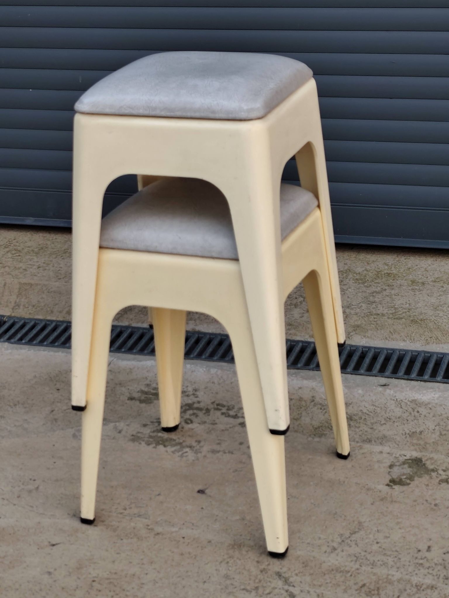 Pair of vintage "ami" stools