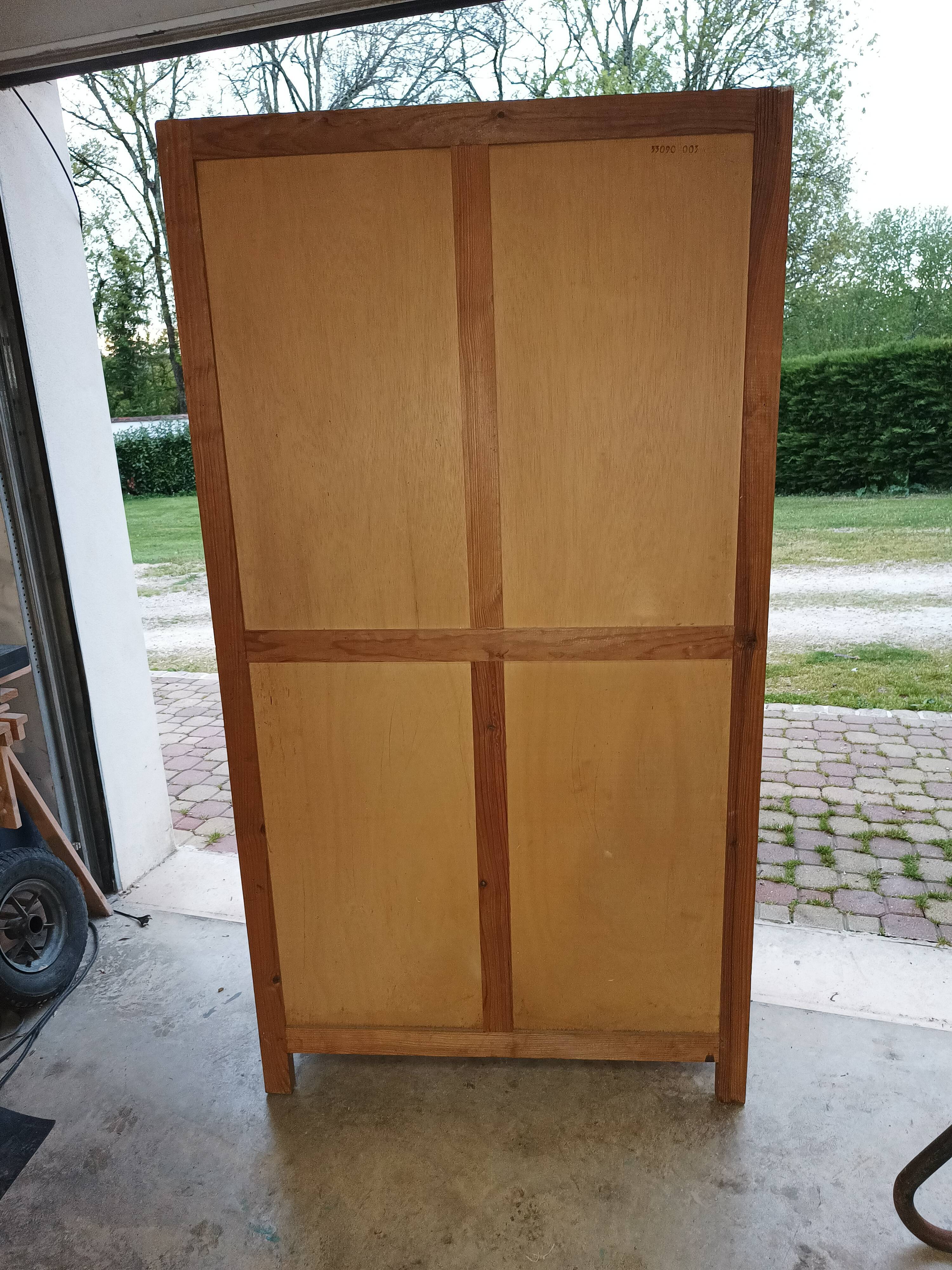 Armoire parisienne vintage Selency