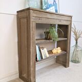 Fireplace mantle