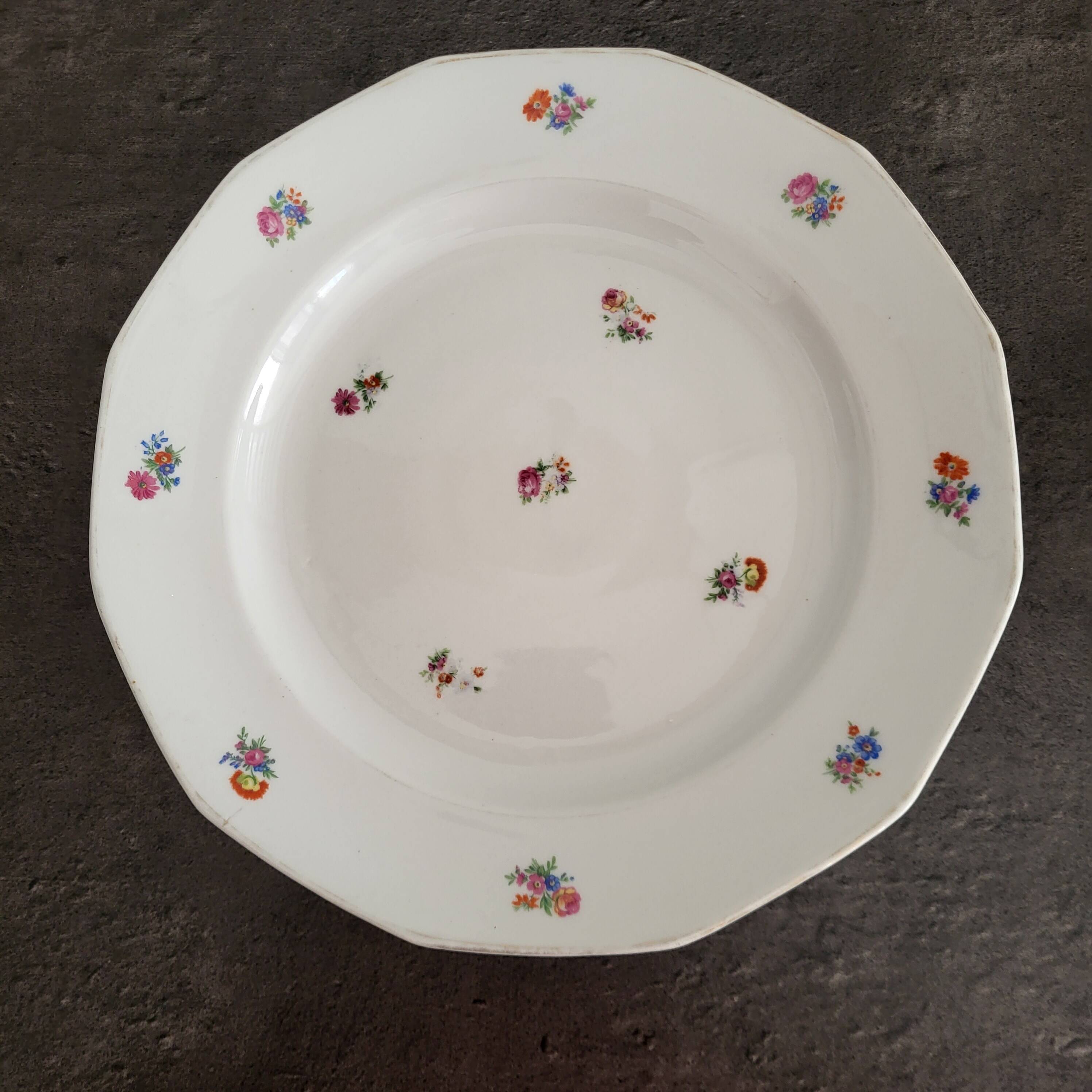 Vintage CH-R floral porcelain plate/dish in excellent condition