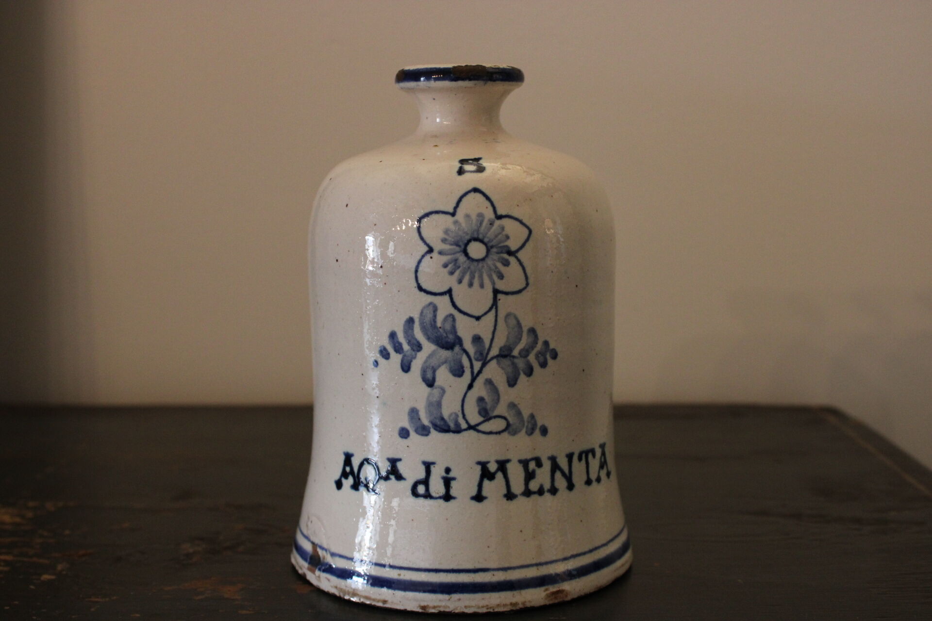 Ceramic pharmacy pot