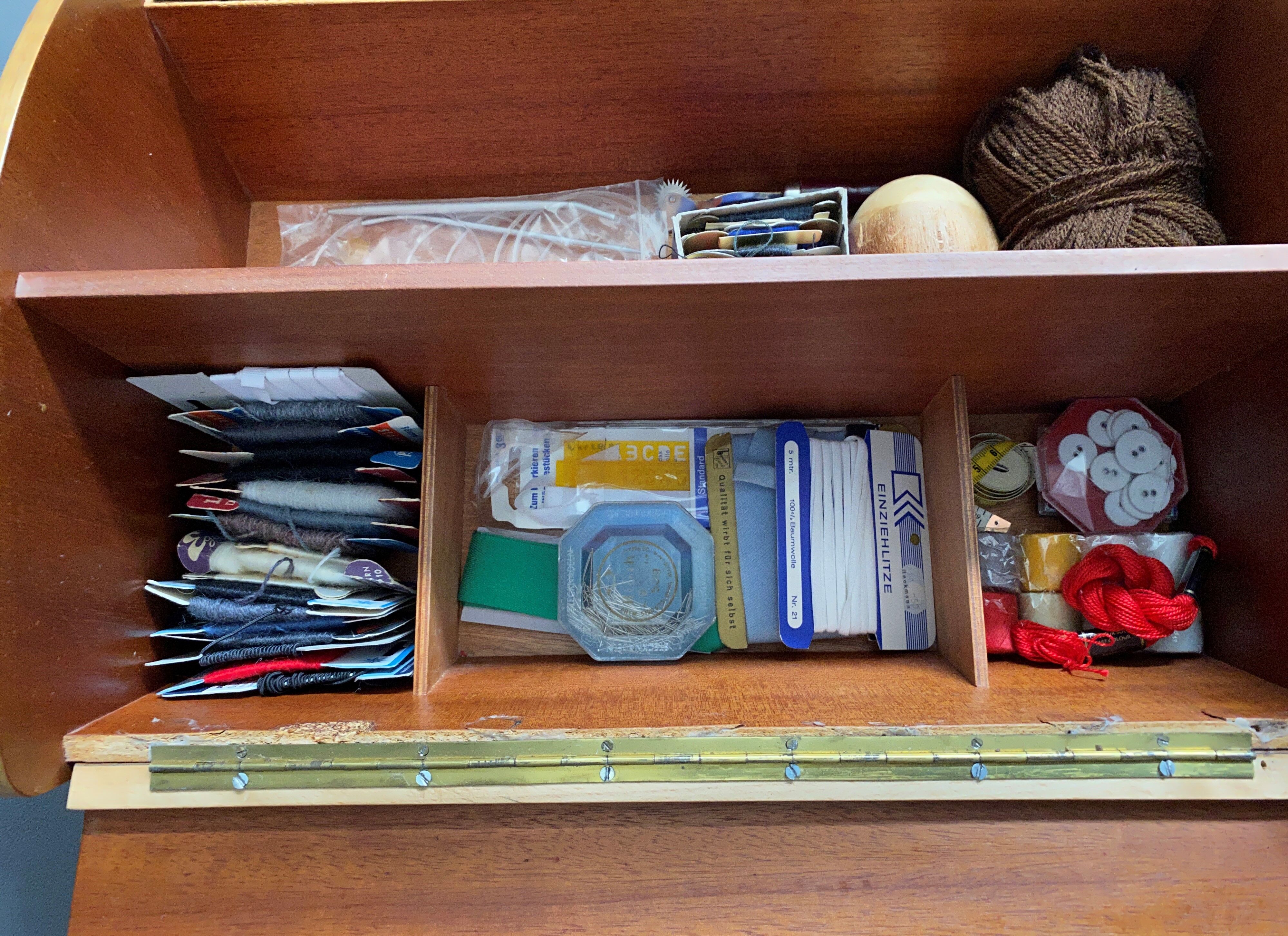 Sewing box on legs and wheels