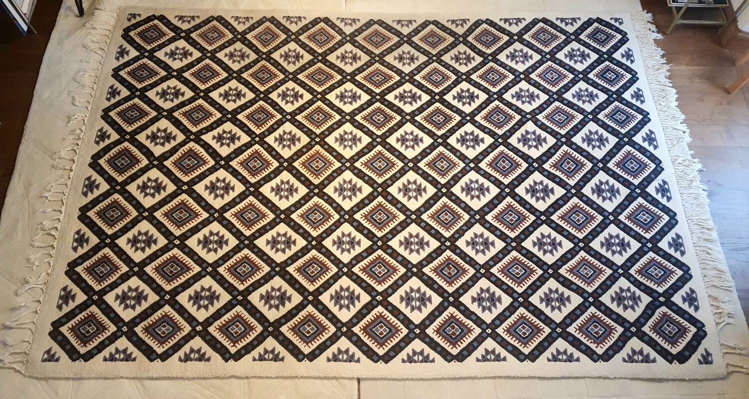 Tunisian hand-woven rug, pure wool, 295/202
