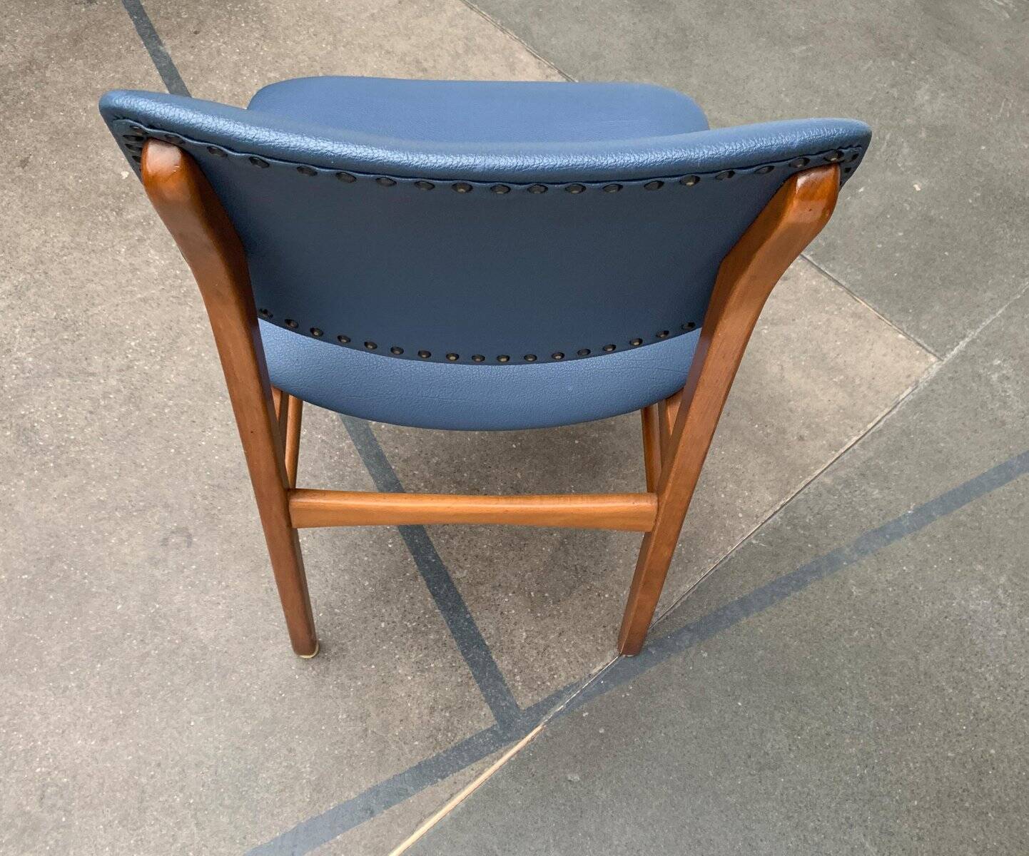 Ensemble de chaises en bois de style mi-siècle
