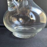 Blown crystal decanter with handle