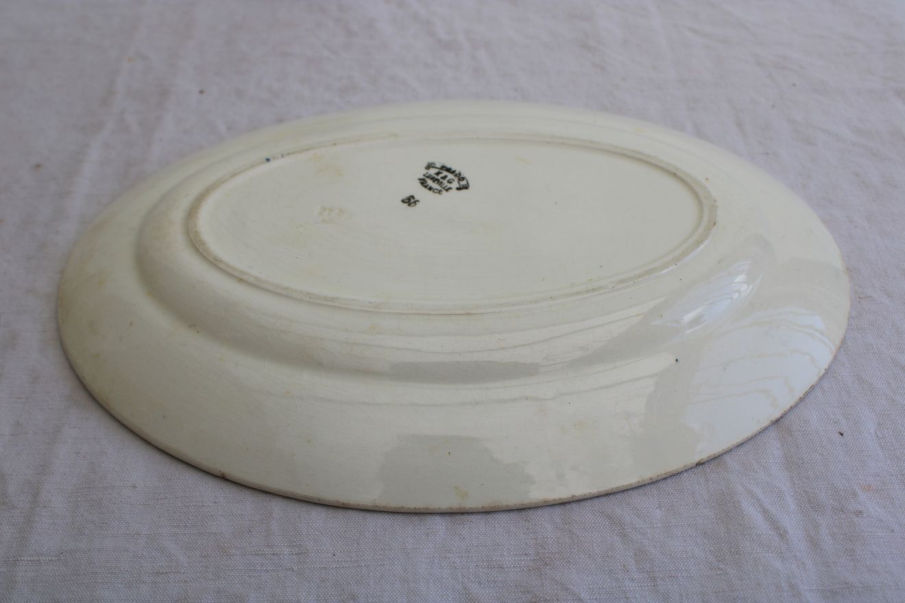 Oval dish