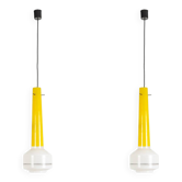 Paire de suspensions en verre bicolore jaune et blanc. Années 1960