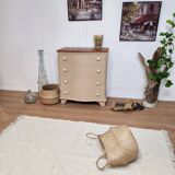 Rounded front chest of drawers