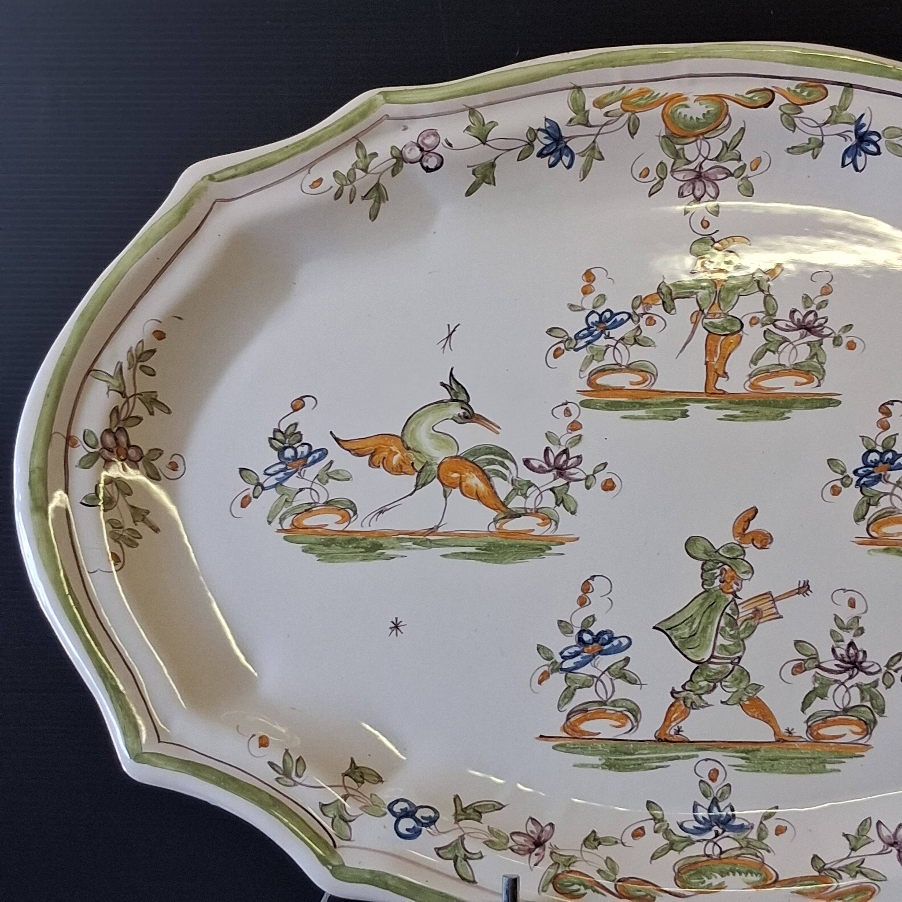 Superb vegetable dish/soup tureen in ceramic and its serving platter in very good condition.