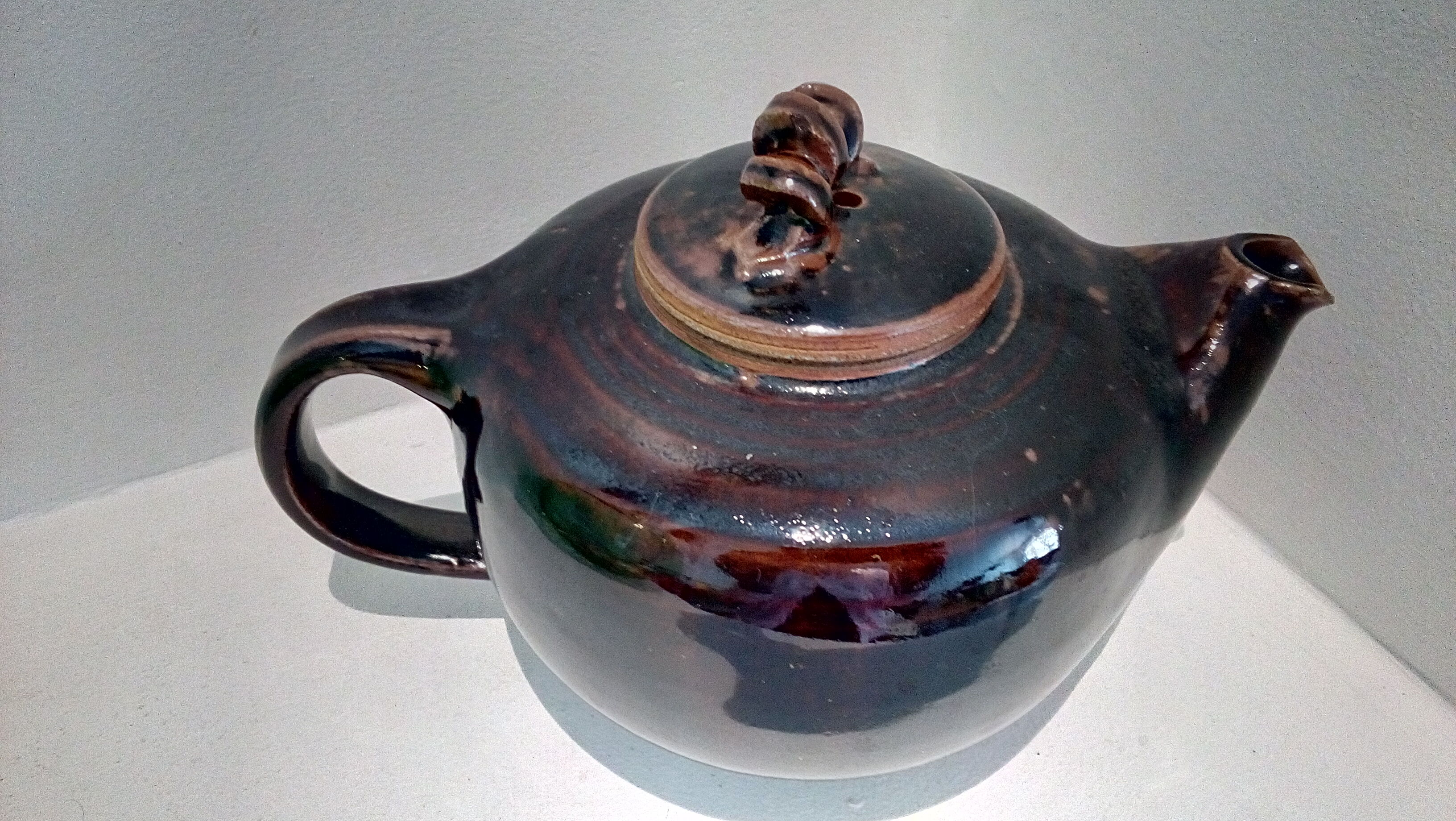Enamelled sandstone teapot