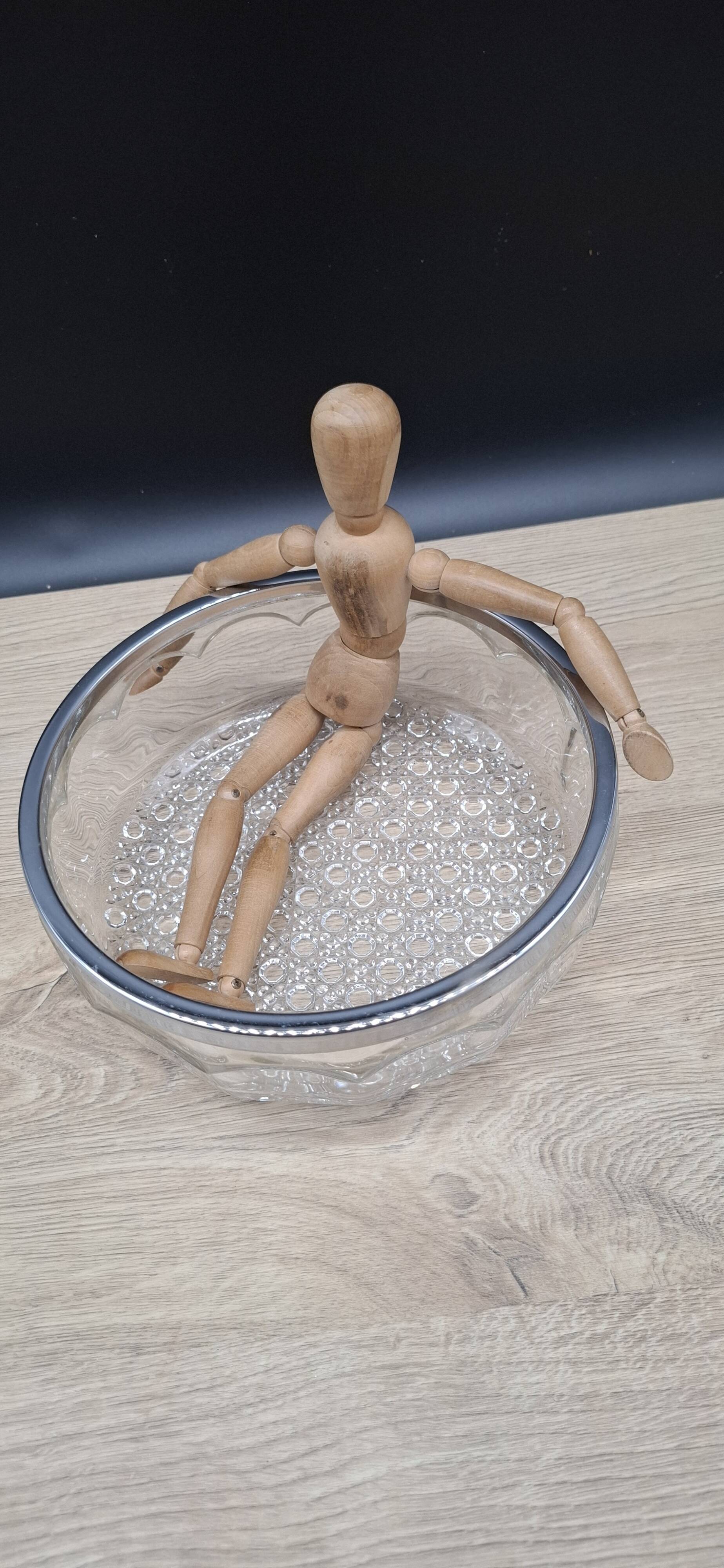 Chiseled glass salad bowl with metal rim
