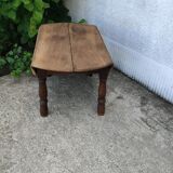 Folding low round table