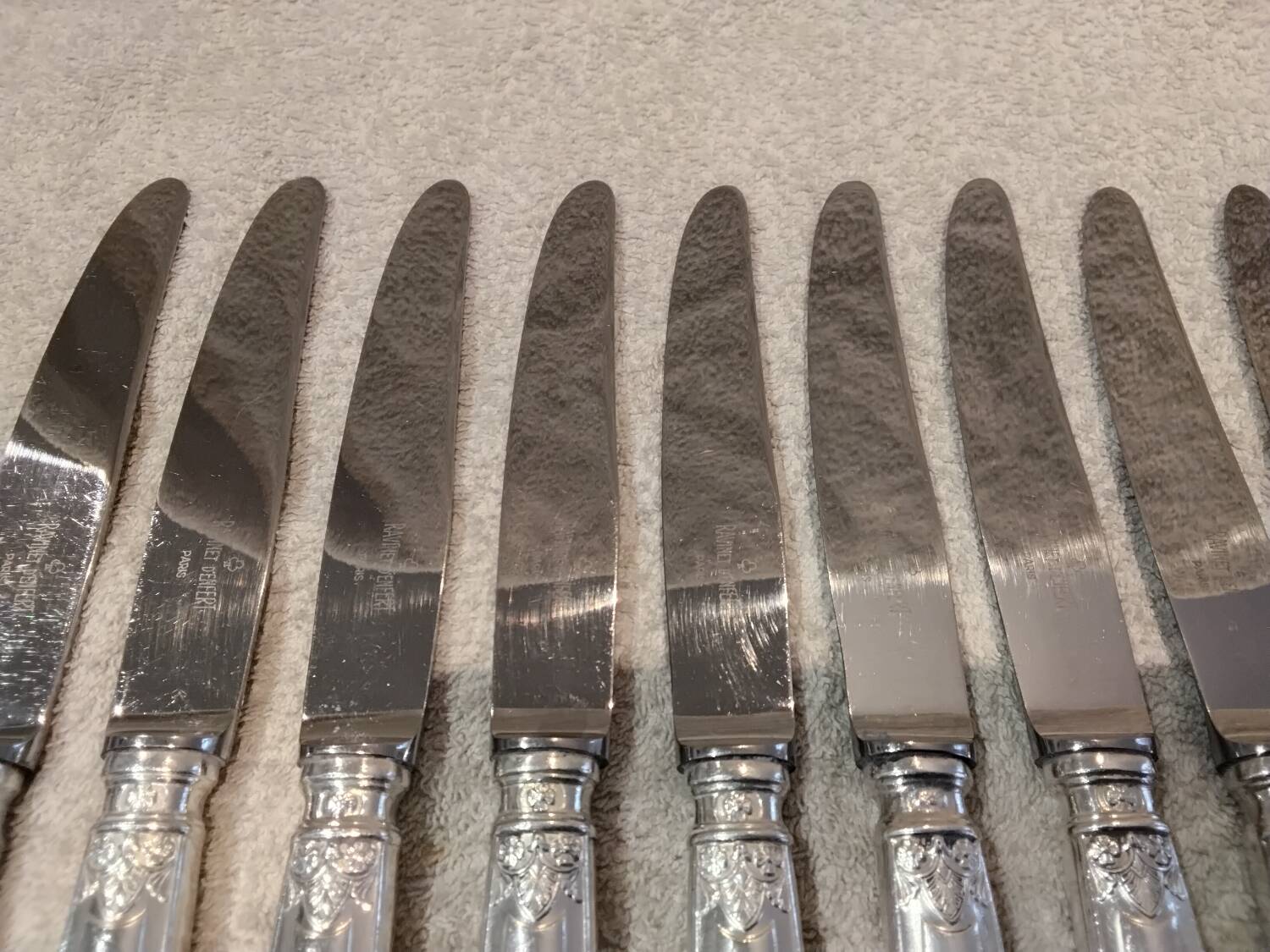 12 silver-plated metal table knives by the silversmith Ravinet Denfert, Empire style, model 81.
