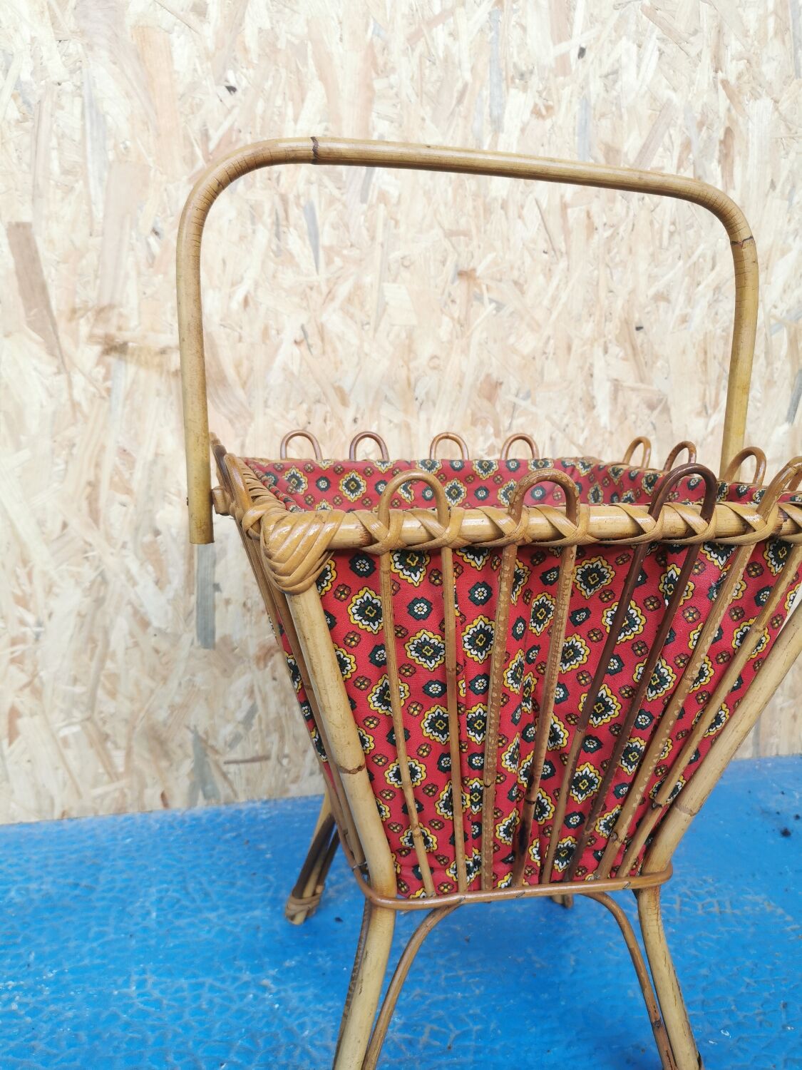 Rattan worker