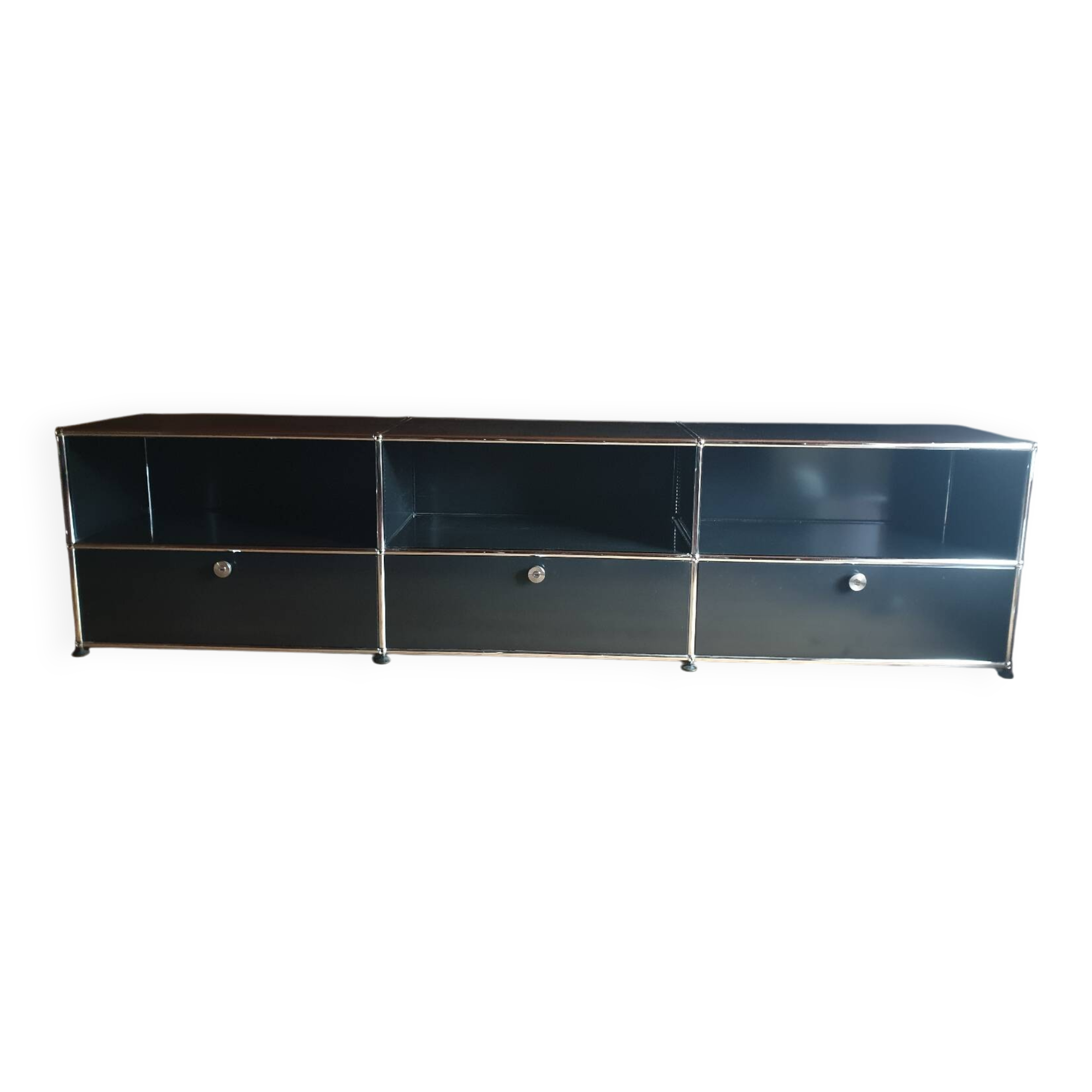 USM Haller low cabinet