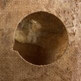 Lampe sac toile de jute avec grains de blé de Didier Goudot, 1980