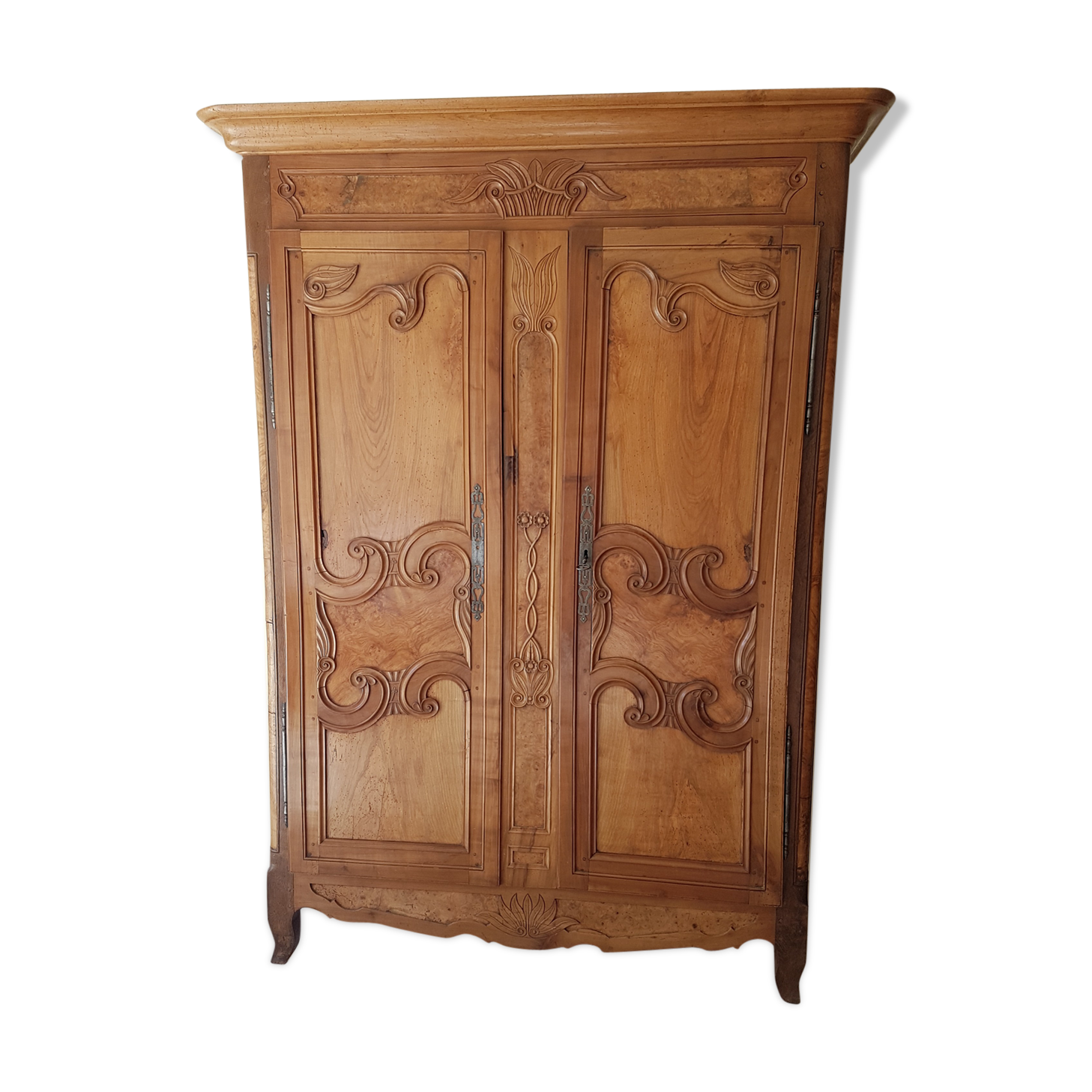Armoire bressane Selency