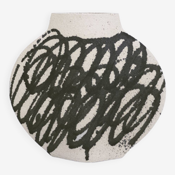 Ceramic Vase 'Moon [M] - Circles Black'