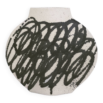 Ceramic Vase 'Moon [M] - Circles Black'
