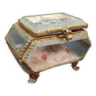 Napoleon III jewelry box in brass and 6-sided beveled glass 19th century. Lisieux