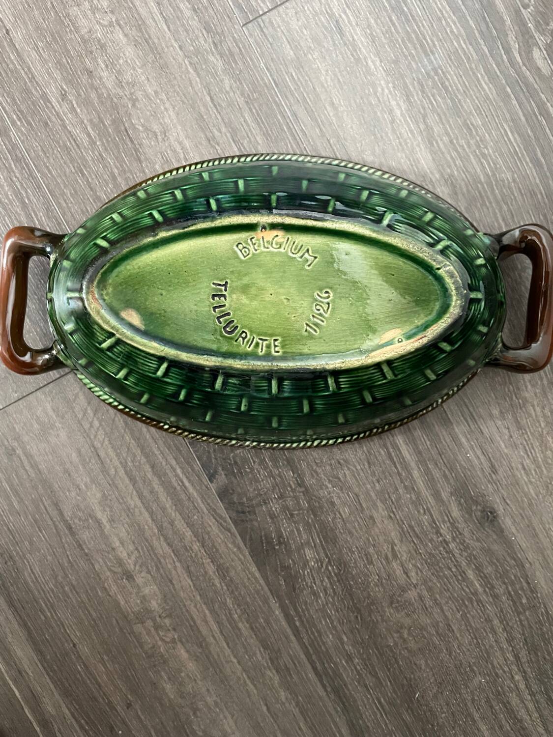 Soupière ou légumière en barbotine (numérotée) des années 50