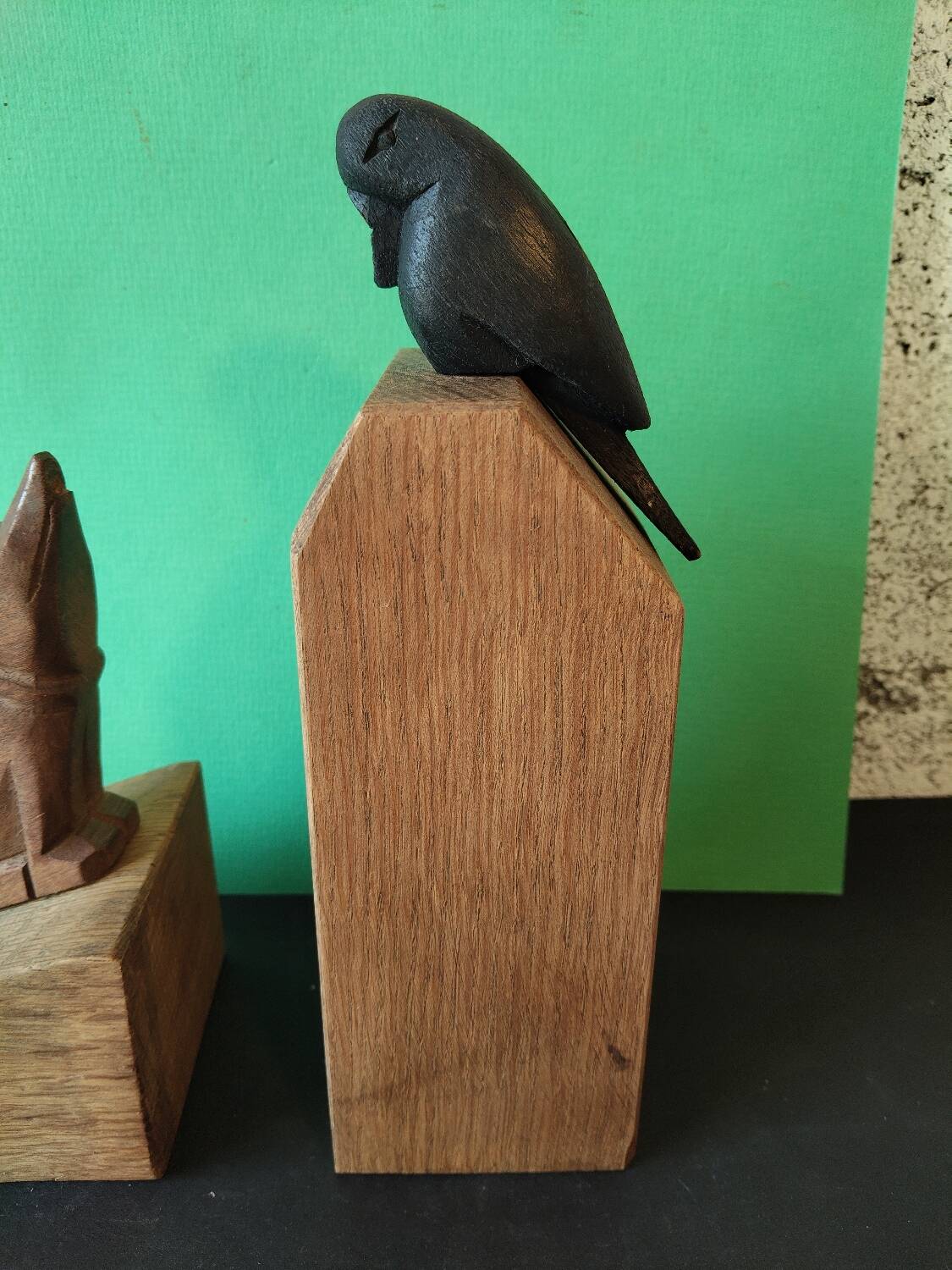 Pair of sculpted oak bookends – The Crow and the Fox