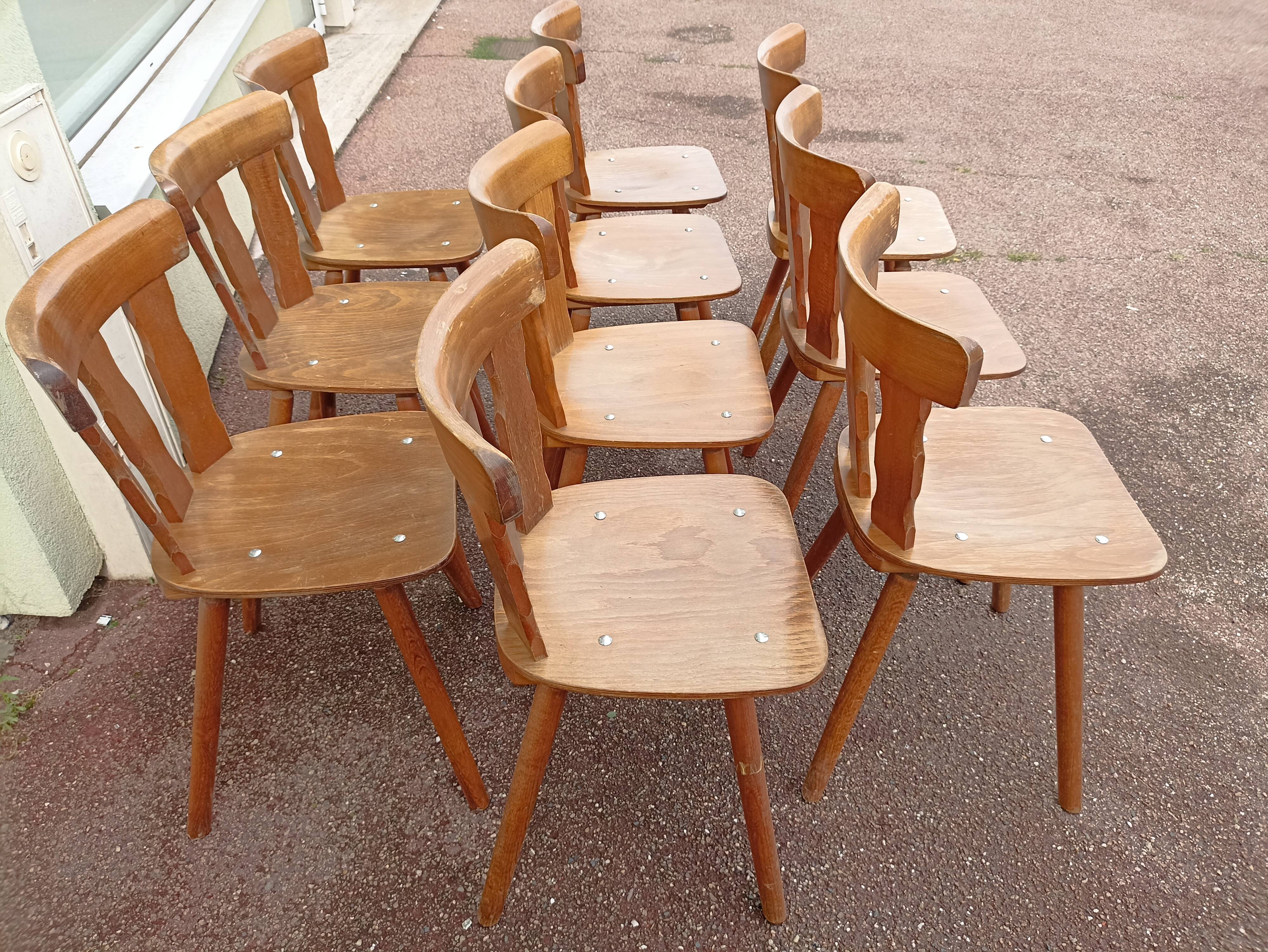 Lot de 10 chaises de bistrot café bar restaurant - bois - vintage