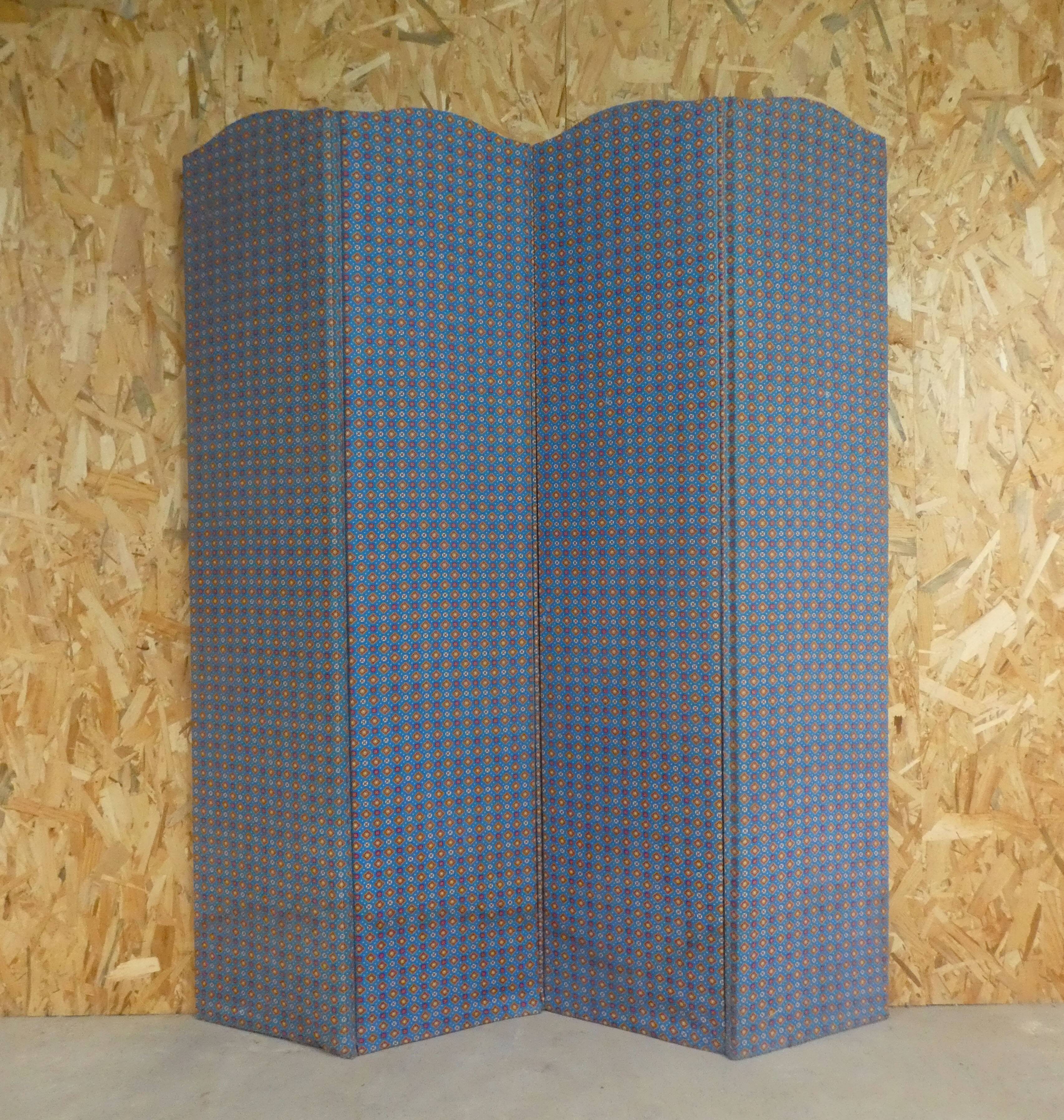 Vintage fabric screen