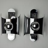 Pair of space age wall lights, chromed metal, Italy, 1970