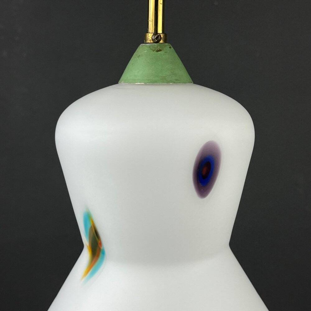 Mid-century Murano opaline glass pendant lamp by Stilnovo, 1950s.