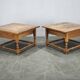 Paire de grandes tables de nuit en chêne massif européen, années 1980.