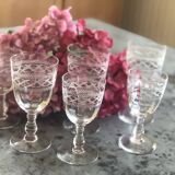 6 Verres anciens en cristal gravé