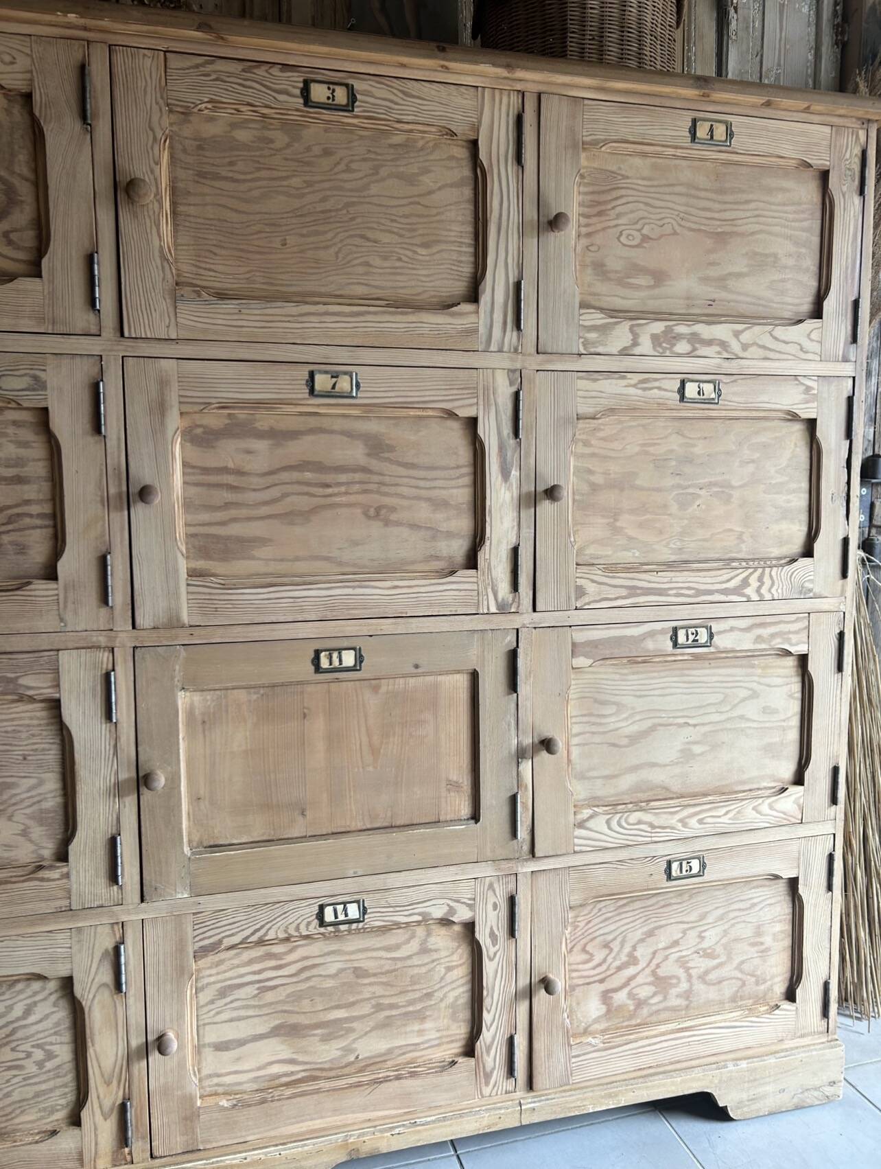 Fabulous workshop furniture with 16 lockers and doors.