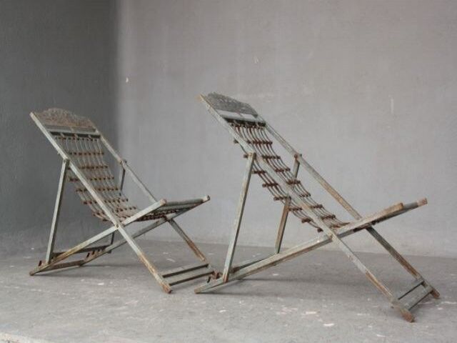 Chairs long time 1900 outside metal