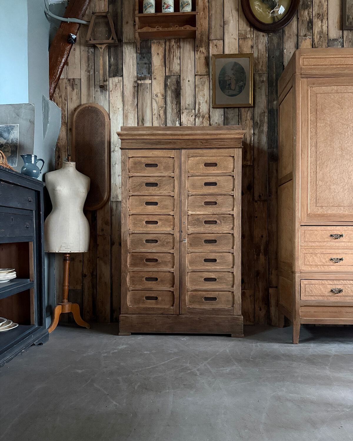 Old oak notary cabinet (renovated)