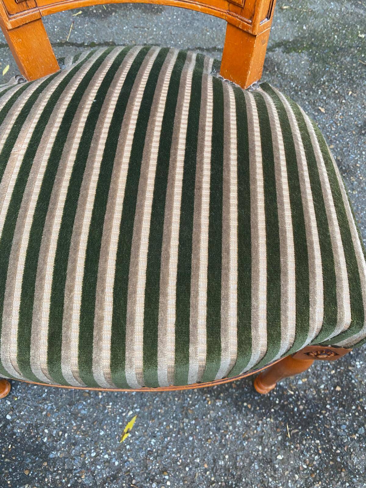4 chaises style directoire en bois massif et velours vert beige